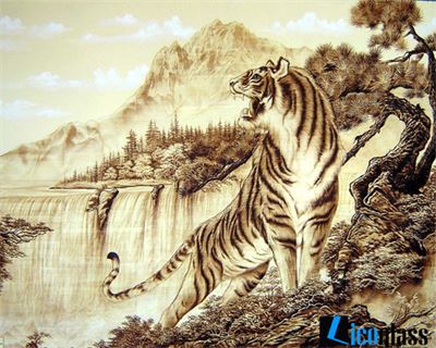 TRANH KÍNH HỔ LCG03